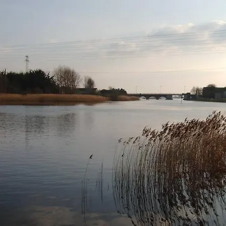 Apartamento Riverside Marina Lanesborough