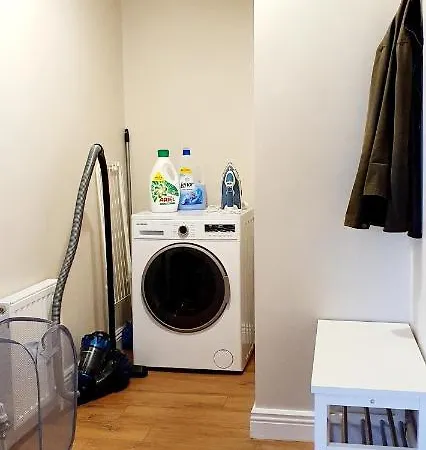 Riverside Marina * Lanesborough