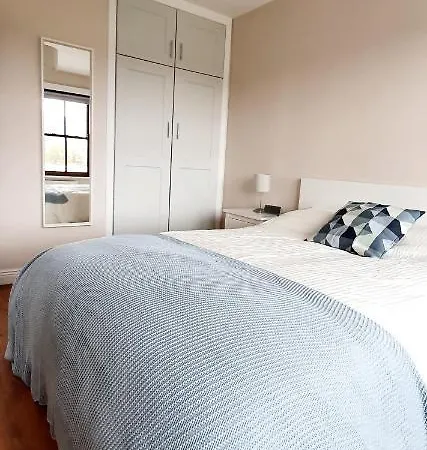 Riverside Marina Lanesborough