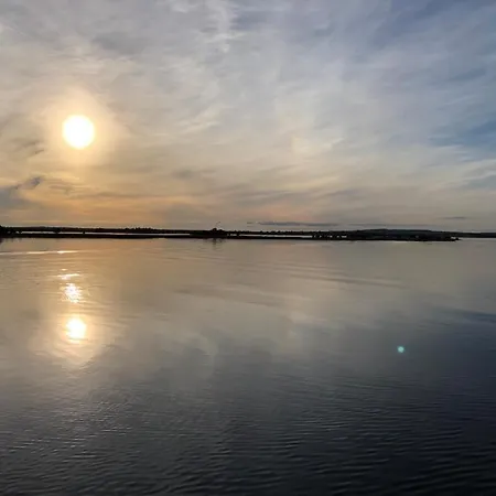 Riverside Marina Apartment Lanesborough