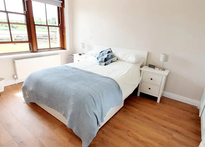 Riverside Marina Lanesborough